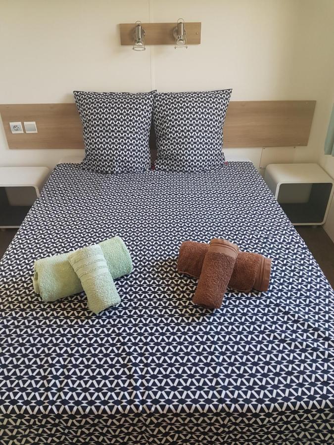 Frejus Tout Confort, Climatisation,Linge De Lit Et De Toilette, Coffre Fort, Ventilations Au Plafond Chambres Et Wifi Possible Exteriör bild