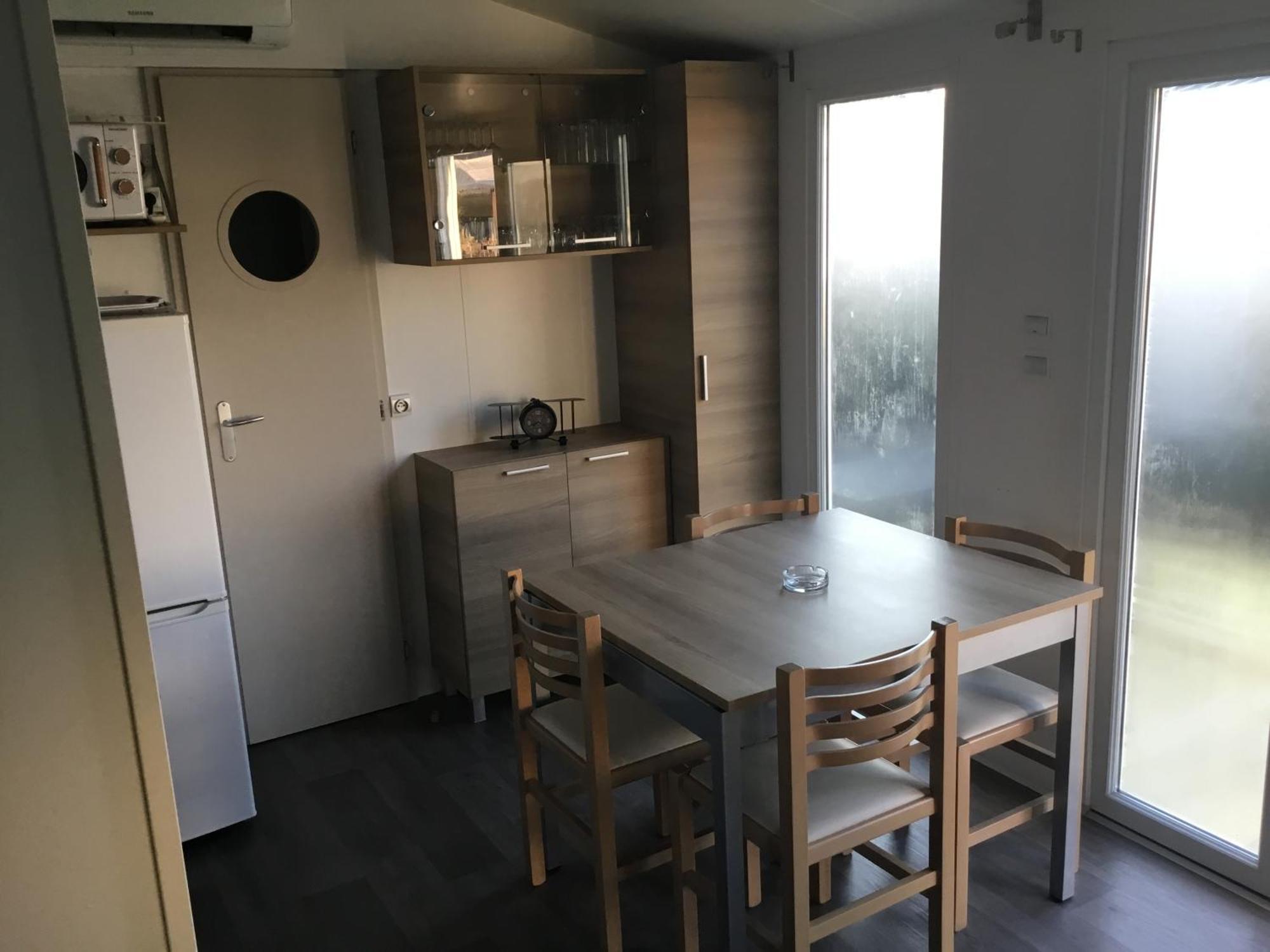 Frejus Tout Confort, Climatisation,Linge De Lit Et De Toilette, Coffre Fort, Ventilations Au Plafond Chambres Et Wifi Possible Exteriör bild